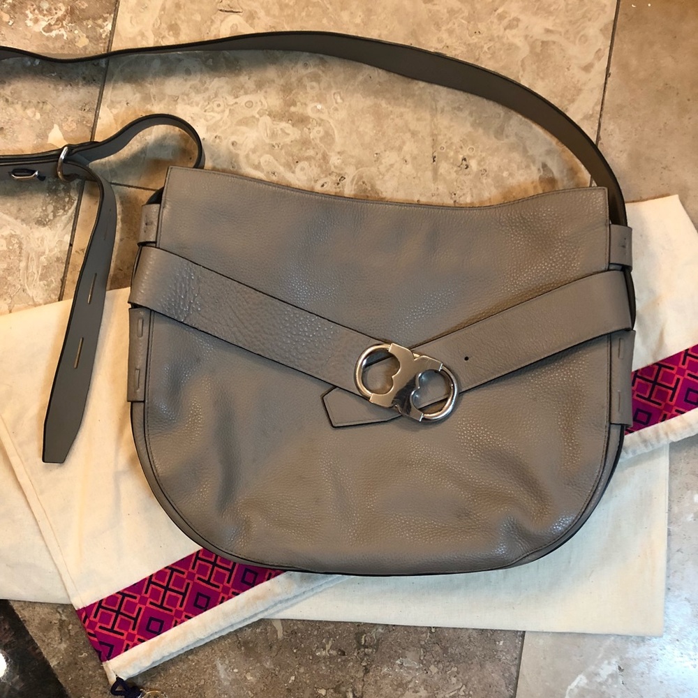 Authentic Tory Burch large Gemini Link Crossbody